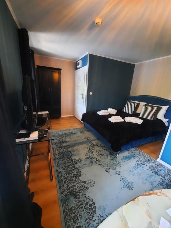 Bed and Breakfast Fregata à Zagórze Śląskie Extérieur photo
