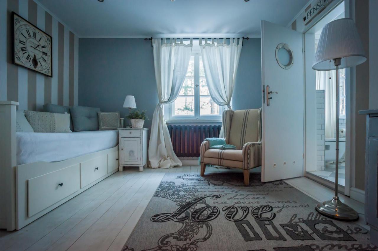 Bed and Breakfast Fregata à Zagórze Śląskie Extérieur photo